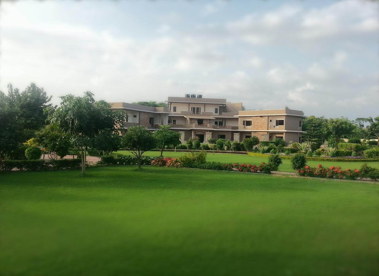 Araliayas Resort & Spa Udaipur Exterior foto
